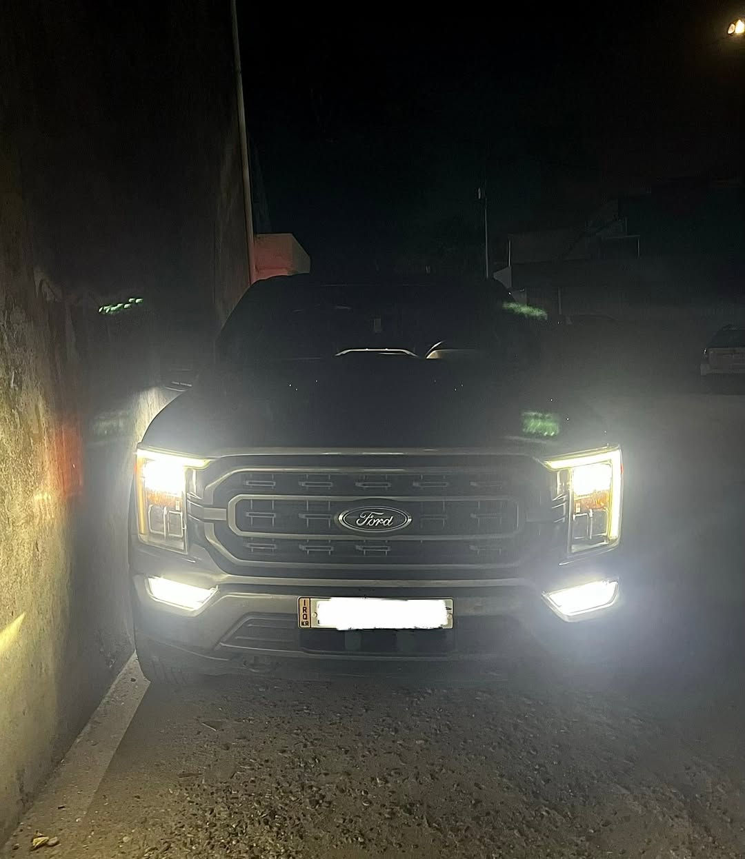 فورد F150 XLT
هايبرێد كوشن جلد
فوله موديل 2022
كه مترين ليدراوى هه يه
گير مه كينه كارەباياتى هه موو ئيش ئه كات
پاترى ليثيوم و نظامى هايبرێدى زۆر باشه
له مەكينەوه بۆ پاترى و له پاتريەوه بۆ مەكينه
ئيتر مواسەفاتى زۆره لێره دا هه مووى باس ناكريت

 لەگەل ڕێزمان

نرخ ٣٤٨$

***********
***********

