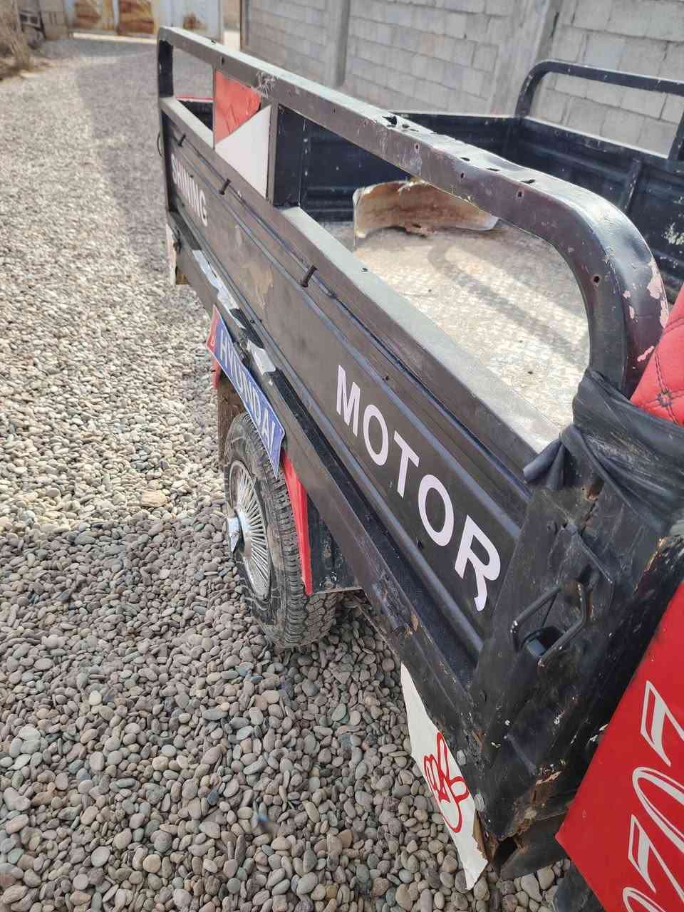 سلام عليكم  ستوته موديل عشرين  للبيع نضيفه  كهربائيّات شغاله أشاير تايرات جدد فحل عال نضيفه ألتصال علا ألرقم***********
