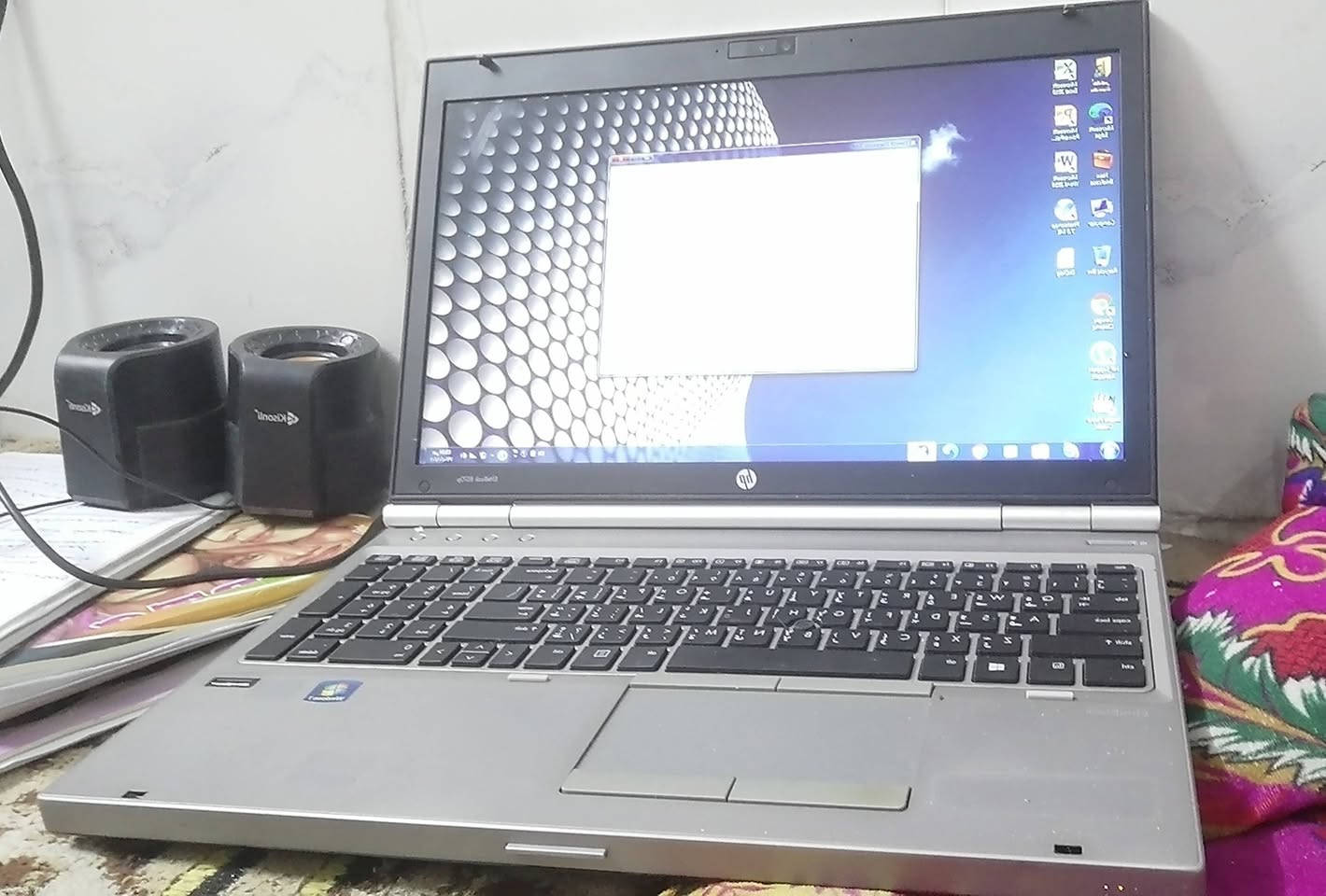 وحدة لينوفا والثانية اج بي
نضيفات 80٪ 
مواصفاتهن بالصور سعر الوحدة 150 وبيهن مجال 
***********
