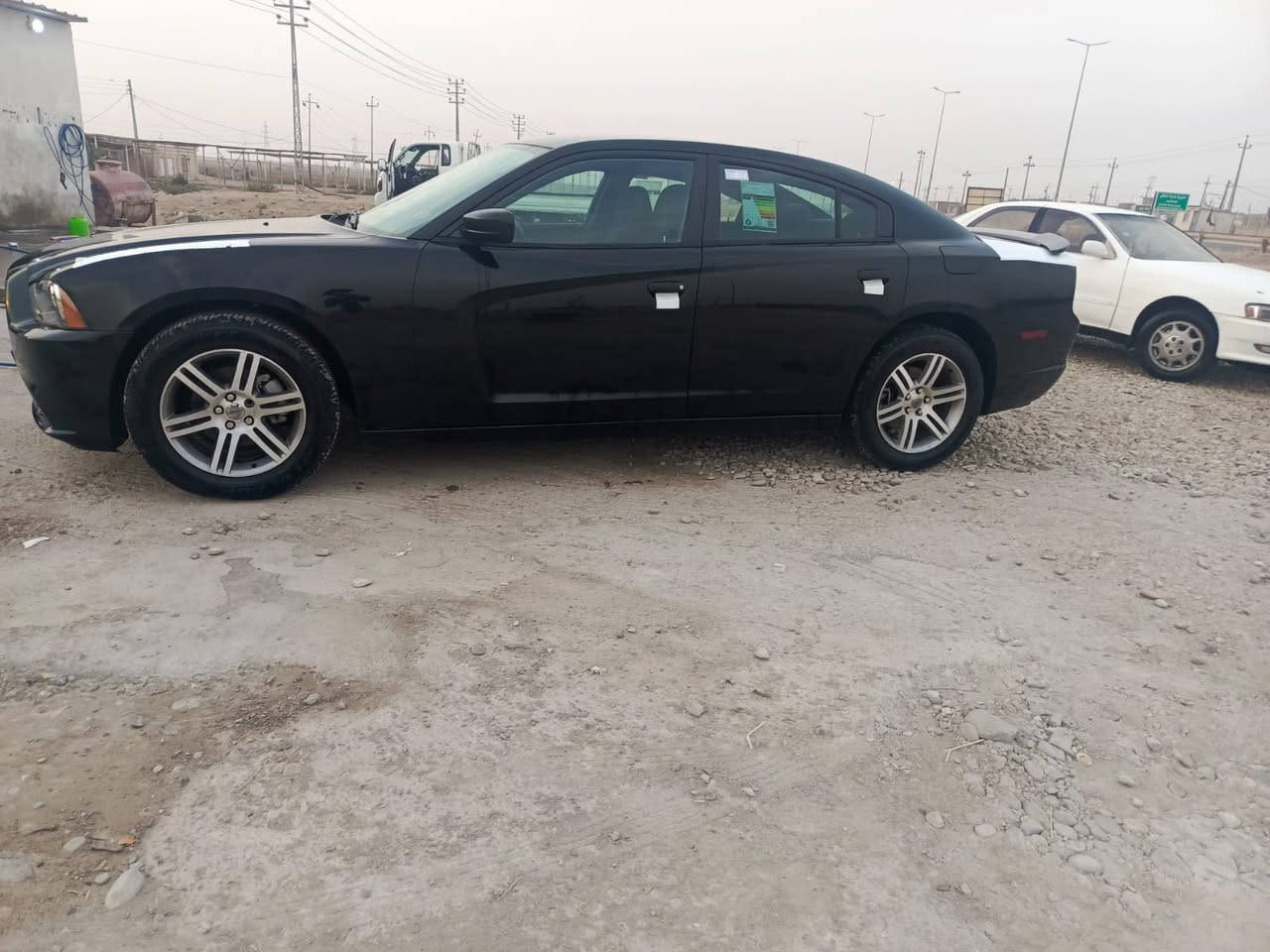 السلام عليكم
جارجر للبيع موديل 13 رقم بصرة تحويل ثاني يوم بعد 5اشهر وتخلص حدادية تخم تاير جديد تريد+تدفئه محرك جديد توه شاده لايت زنون مكينة 3600 كتاب الفحص موجود بالمنشور سيارة نظيفة افضل من الي بالصورة السعر 123 وبيها مجال للطيبين 

المو شراي لايتصل 

رقم الهاتف.. *********** موجود واتساب
