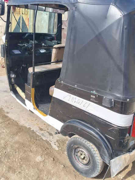 تكتك 20
شهر 9 
رقم كربلاء مداور ثاني 
السعر 5400 وبيه مجال 
***********
