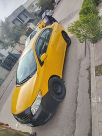 كورولا • ٢٠١٠ • بدون معجون