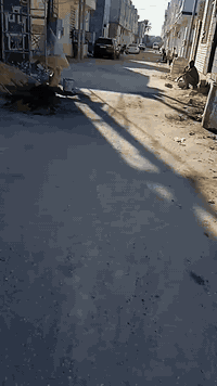 قطعه للبيع المساحه 50م الوجهية 6م والنزال 8م ملحق السيدة رقية مقابل حي الإمام علي  قرب اسواق برتقالة الاستفسار على الارقام التاليه ***********
***********
