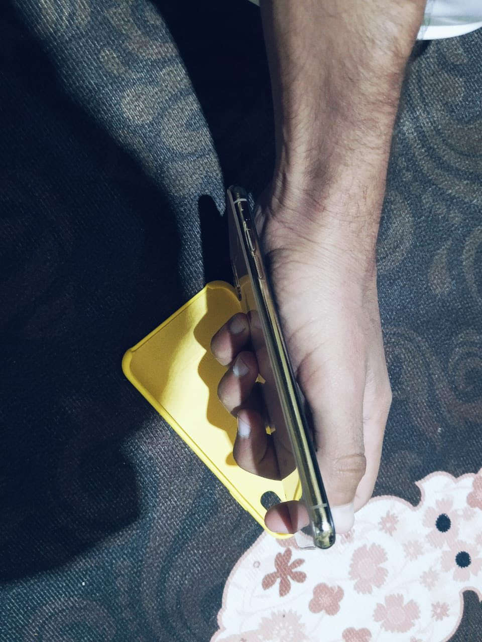 ايفون اكس اس ماكس ابلادي فقط مبدل بطاريه اصليه ذاكره 256 بطاريه 100 فيس ايدي فرمت حدث كله شغال  على الفحص اي شيء يطلع بي تاخذه بلاش للبيع فقط سعر 180 وبي مجال شراي راسلني خاص او اتصل مو شراي اعبر منشور***********
