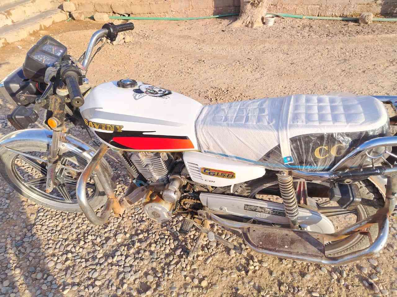 موطور للبيع موديل 2020 كهربايات شغاله سعر 275 وبي مجال ***********
