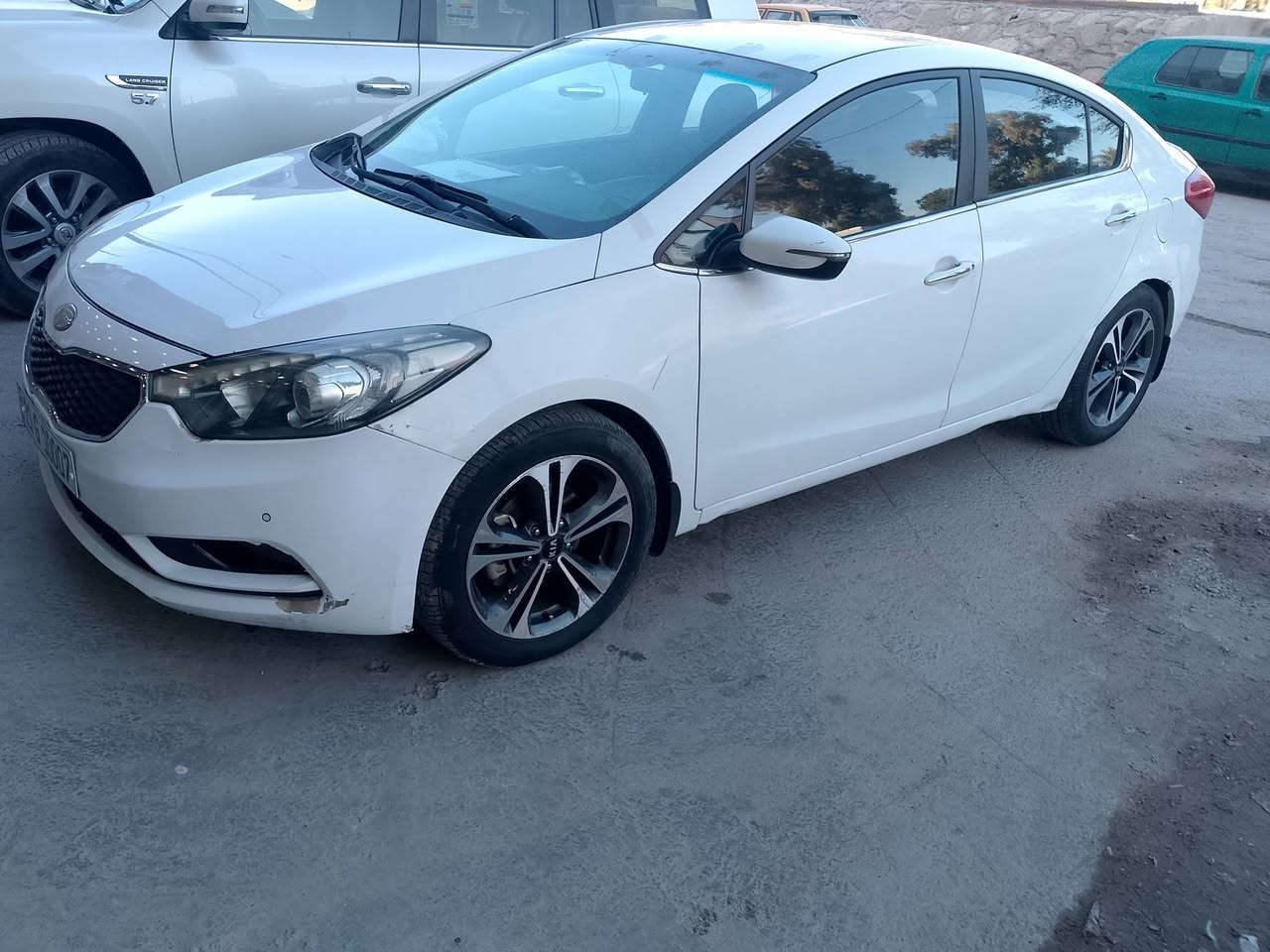 سيراتو موديل 13 شكل 15
محرك 1600دوش 
بيها بعض طخات سونار موجود 
كير محرك مكفول 
رقم سليمانيه انكليزي سنويه ساقطه 3 سنوات 
ماشيه 273
مواصفات تبريد قطعتين 
شاشه تاب 
اشاير مري 
حساسات خلفي
مكان بغداد حي جامعه 
سعر 110 بي مجال بسيط 
*********** وتساب 
مكلف #طلبه بالتعليق  

#ادارة_الصفحه ⚡
