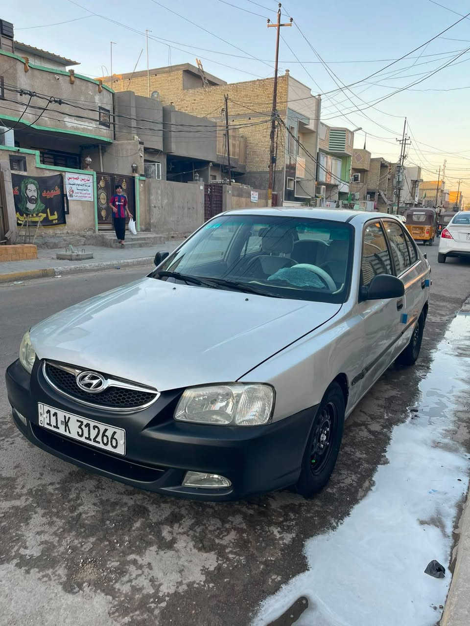 السلام عليكم  
للبيع سيارة هونداي اكسنت 2001
60 $ السعر وبيها مجال للطيبين والشراية سيارة جاهزة محرك وگير وصدر خير من الله 
كهربائيات كاملة
مصبوغة احزام جمالية اثر جراد 
للاستفسار الاتصال ع الرقم 
***********
