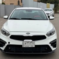 كيا فورتي ٢٠٢٠ حادثها بنيد وجاملغ ايرباك الدركة فقط صبغ هنا بيدي قطعتي...