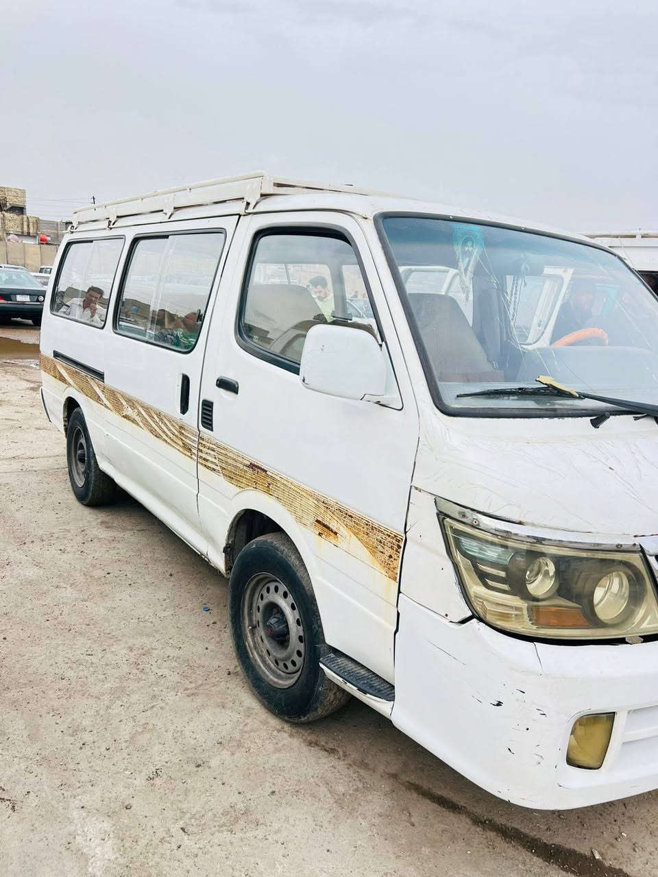 سلام عليكم جنبي مديل 2015 مكفولة من ضربة وصبغ مكينة وكير واكسل مكفولات رقم بغداد 63 وبيهة مجال قليل تصال على رقم غير مامتواجد على فيس ***********
