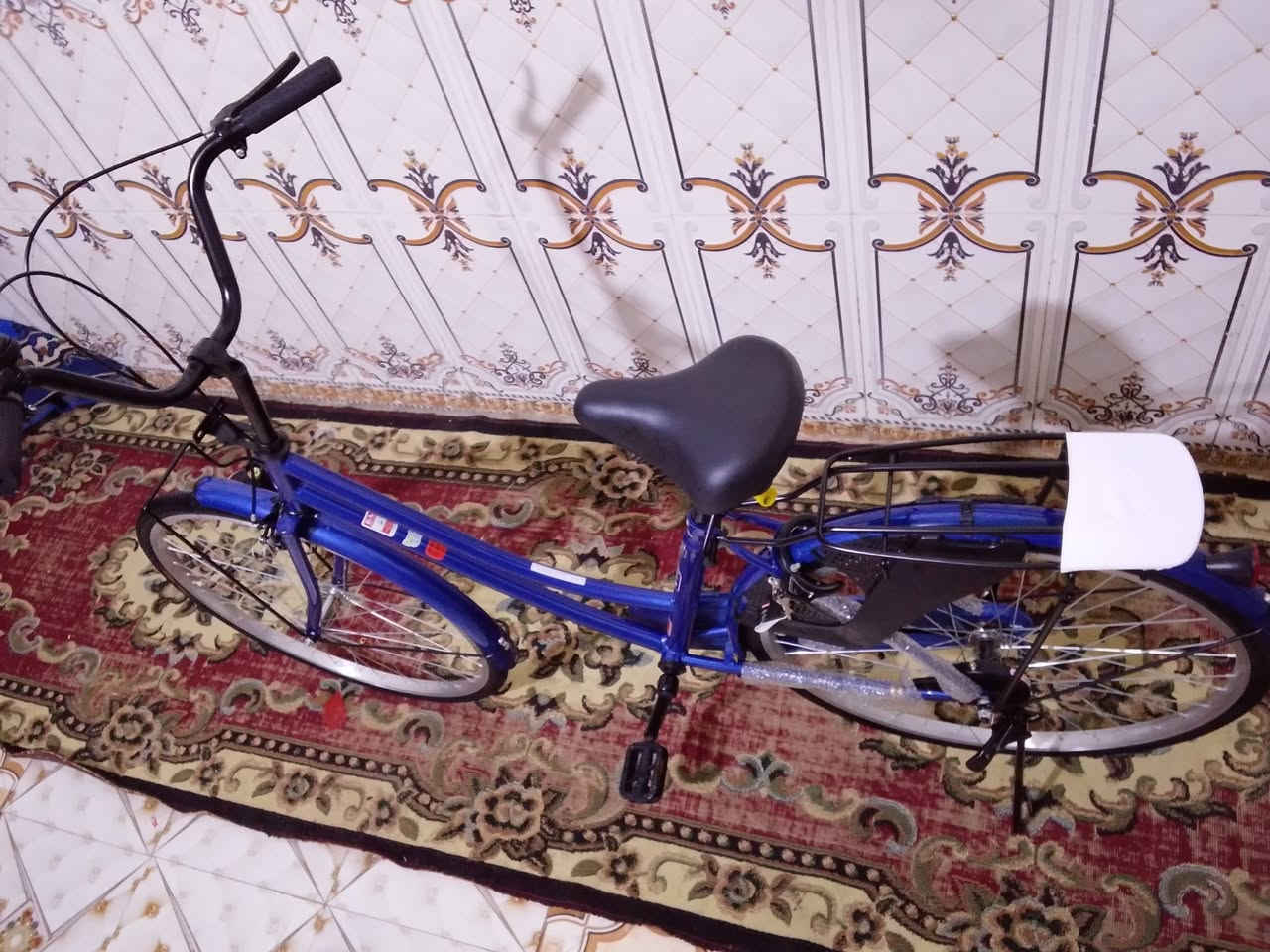 شباب باسكل للبيع🚴‍♀️جديد صارله شهرين من طالع باسكل جديد  تصال على هاذ رقم ***********مكان كربلاء ام الداخلي
