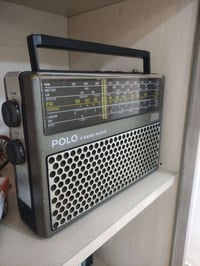 راديو للبيع الماني اي تي تي الماني اصلي يوجد 4 موجه مع اف ام سحب ممتاز...