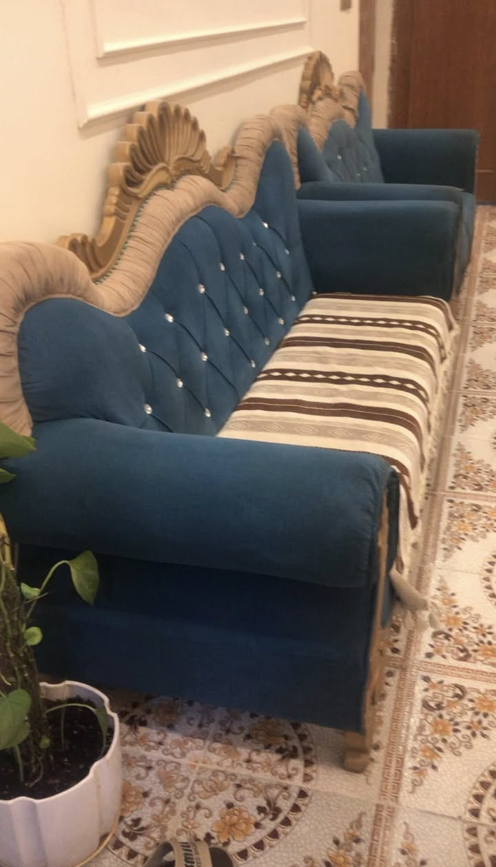 السعر 600 العنوان الدورة ابو دشير
***********
