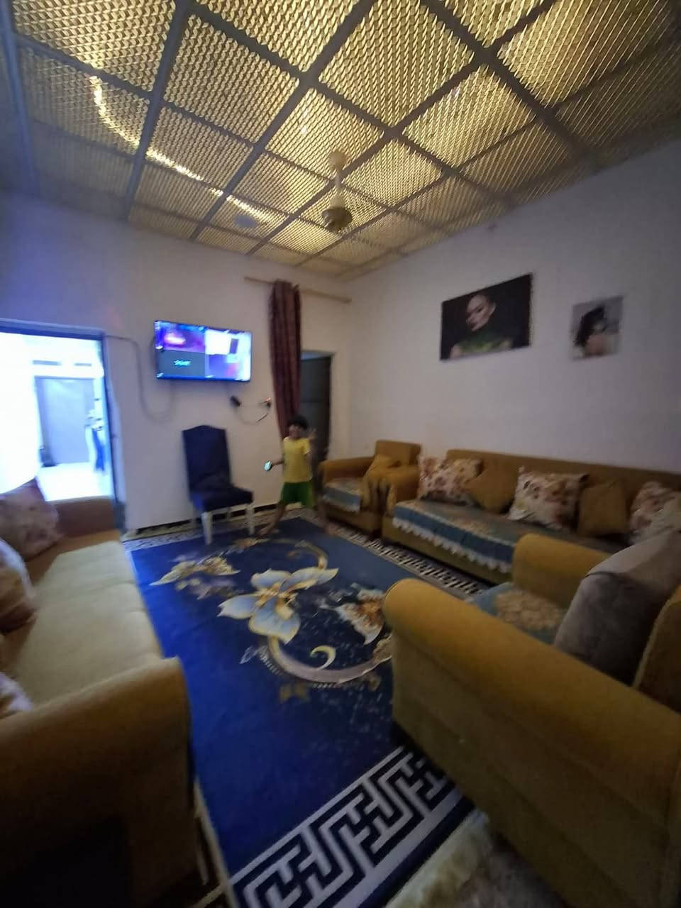 بيت بزراعي سكك قرب اسواق المصطفى📍

  وحسينه الكوثر  ٨٠ متر  ماء مجاري منطقه مكتمله من الخدمات  ✨
 يبعد عن الشارع العام ٥٠  متر 

غرفه عدد(٢)
صاله 
مطبخ 
صحيات 

السعر ٢٢ مليون وبي مجال بسيط 

📞 للاستفسار والتواصل: يمكنكم المراسلة عبر الخاص، أو الاتصال/واتساب على الأرقام التالية: 👤 أستاذ حسين: *********** 👤 أستاذ مثنى: ***********

📍 عنوان المكتب: نزلة الجسر - من جهة الجربوعية - مقابل مجمع صادق آل مطشر. ✨ مستعدون لعرض كافة عقاراتكم وتسويقها بأفضل صورة.
