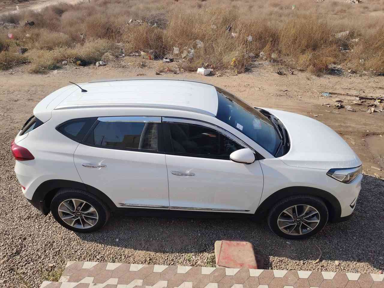 توسان خليجي 2018 بدون صبغ مكفوله بيه مكانين صغار بارد ماشيه 119 كير محرك كله مكفوله سعر 180 ورقه
*********** مكاني صلاح الدين بلد
