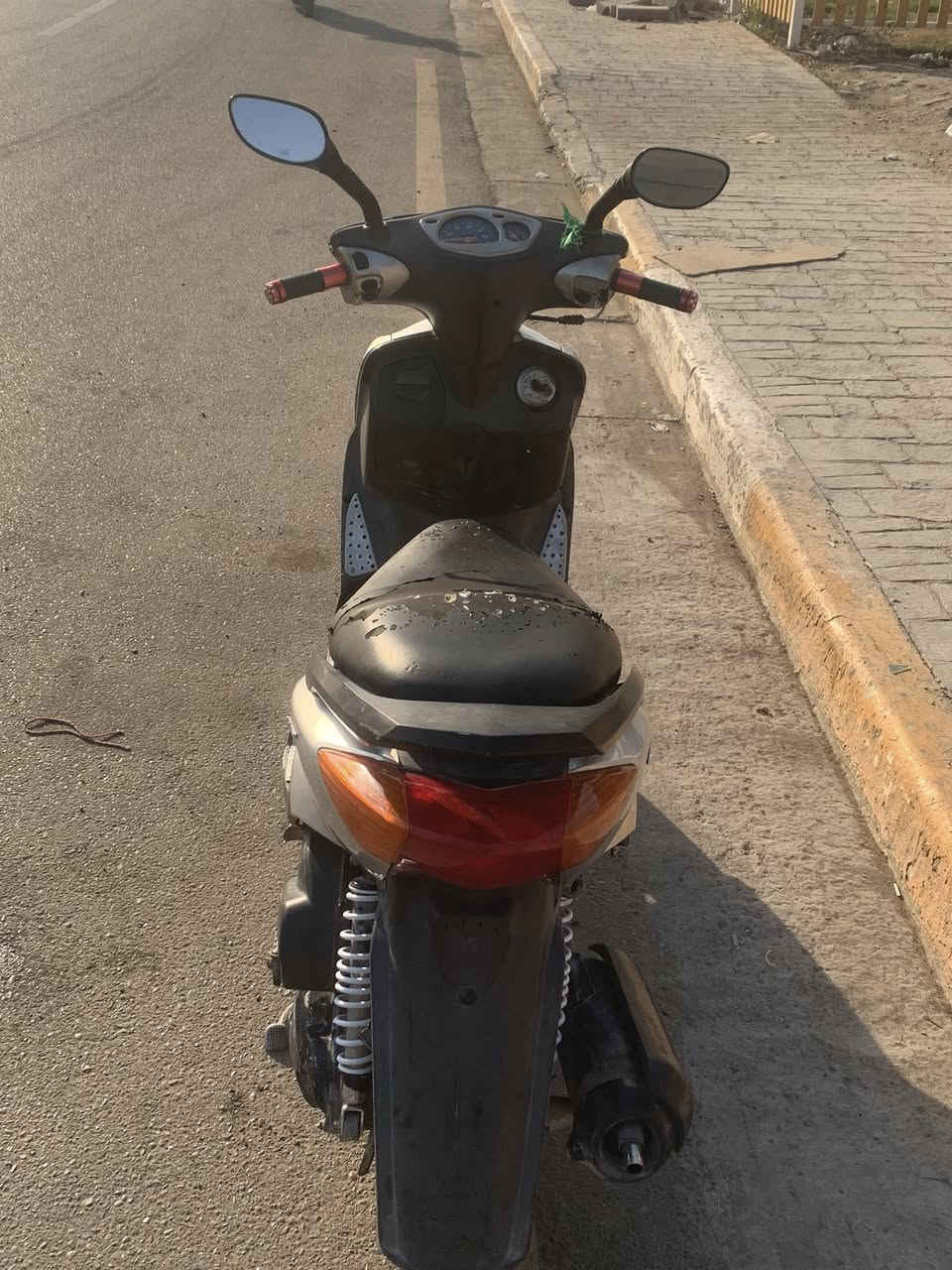 سلام عليكم شباب دراجه سكنس نثيه يباني 110 دراجه مكينه ناعمه سلف هندر بي وقت ومكفوله لا صوت ولا دخان من كلشي اكفل دراجه حيل نضيفه 
وسعر 350 بيه مجال بصيط مكاني بغداد مدينه او حي اور رقمي ***********
