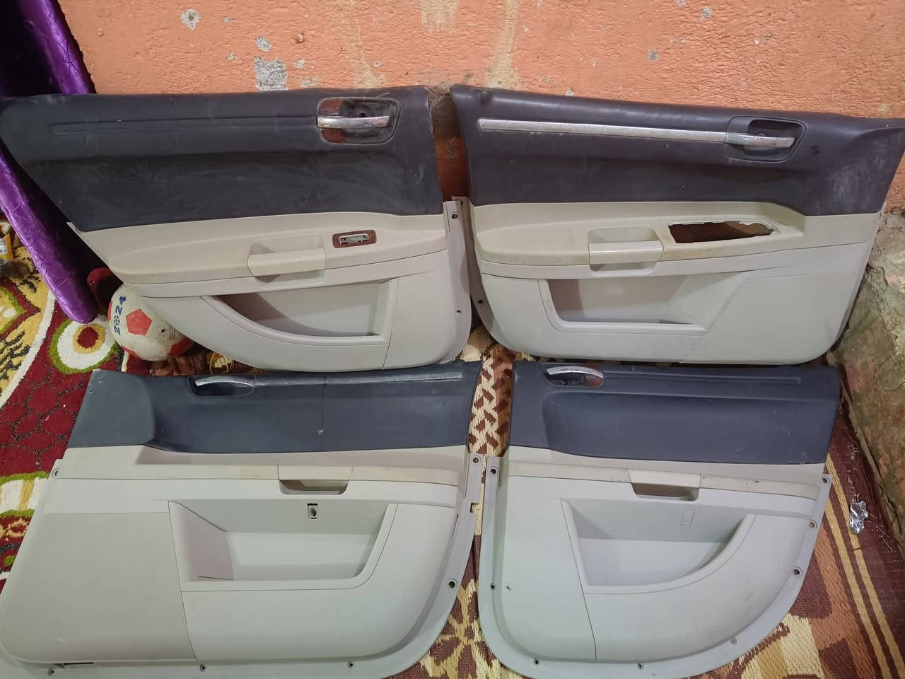 للبيع بطاين أوباما 2010 نضاف وحلوات قيم بليرضي الله مكان ميسان العمارة رقم الهاتف ***********
