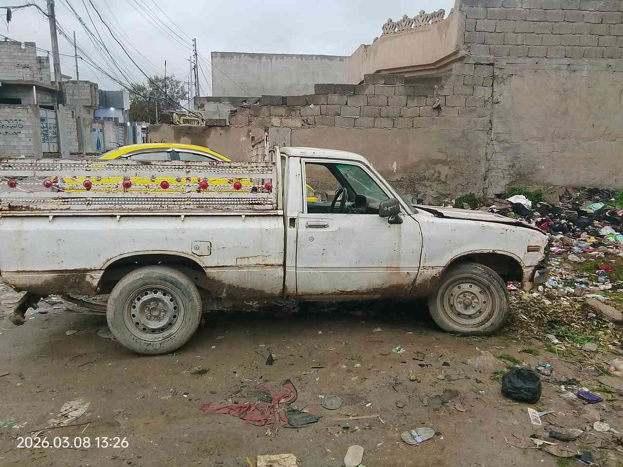 سلام عليكم بيكم 80 للبيع شقاله محرك يصرف الشرعي ما اندلو السعر 9 ورقات او بيها مجال رقم الهاتف بي واتساب ***********
