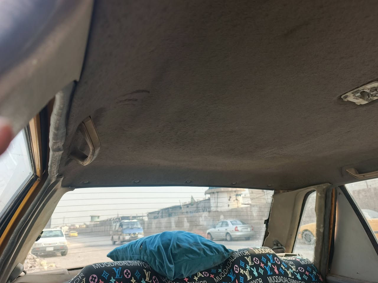 السلام عليكم سايبة ١١للبيع رقم الماني بغداد السيارة مكينة لاتنقيص ولانفخ الكير جديد تخم تايرجديدصدرجديدامامي وخلفي  كهربائيات شغالة كشرتهة كدامك حلوة مال عيشة باتري جديد شرط ربع ماتصرف عليهة كبل للشارع وين ماتريد مستمسكات راعيهة عندي سنوية موجودة ستنساخ اضافتا تفاصيل وياهة يعني اصولي بس راعيهة ماواصلة ابيع بدون راعي السعر ب١١ وبيهة مجال قليل اتصل ودلل هذة رقمي ***********
