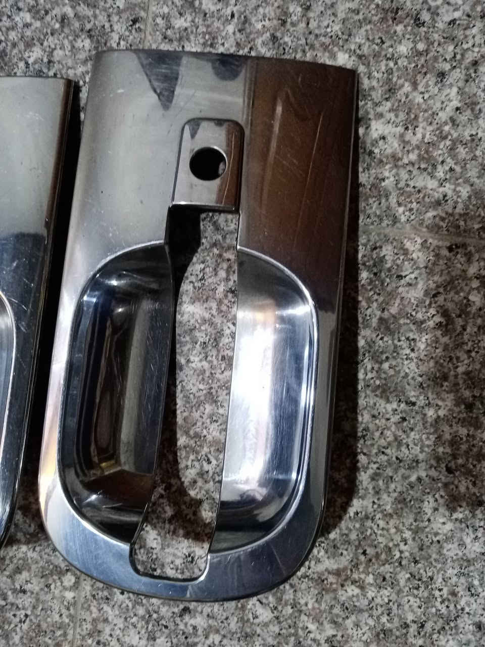 السلام عليكم تخم طوس يدات ستاركس نيكل للبيع المهتم يراسلني مكاني البصرة، الرقم***********.
