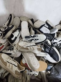 احذية رجالي • مقاس ٤٠-٤٥ • ١٥٠٠قطعة