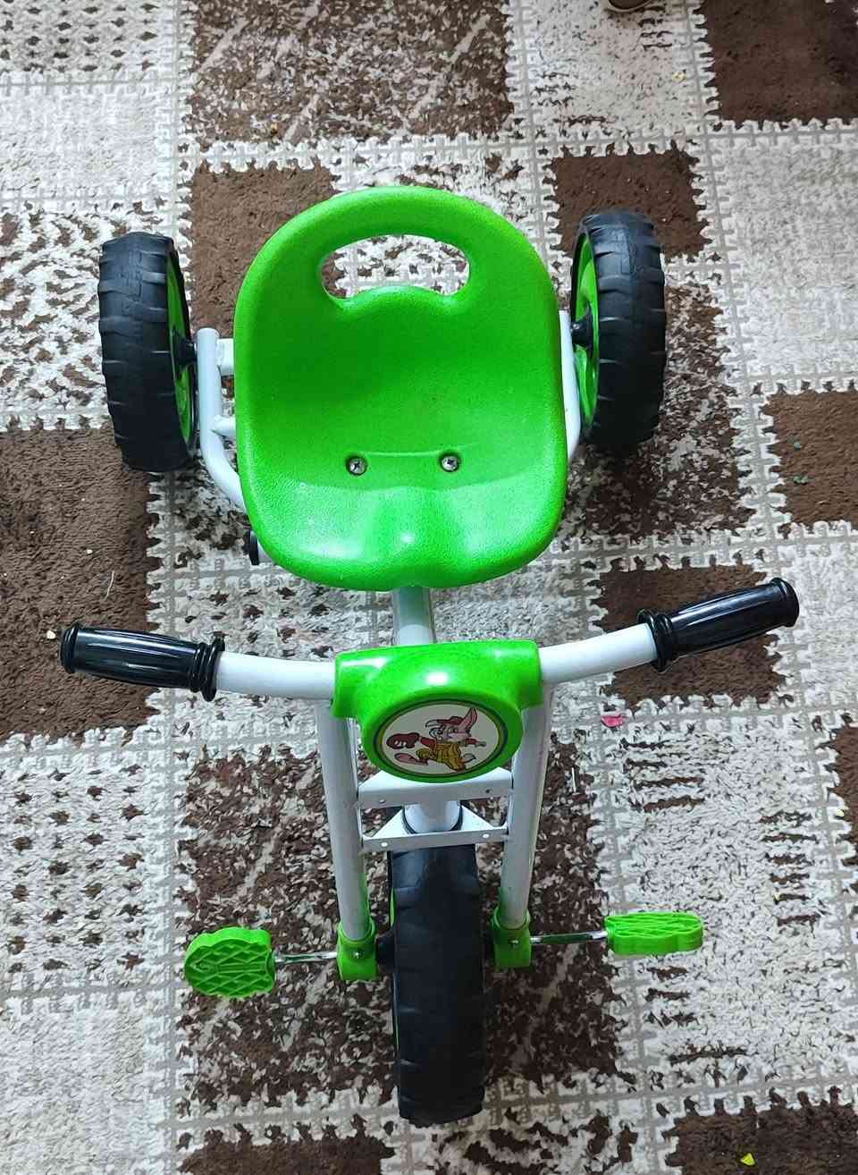 السلام عليكم بيسكل طفل جديد بمعنى الكلمه رايده ب٢٥ اوبي مجال بسيط وشراي يتصل *********** عمارة, ميسان
