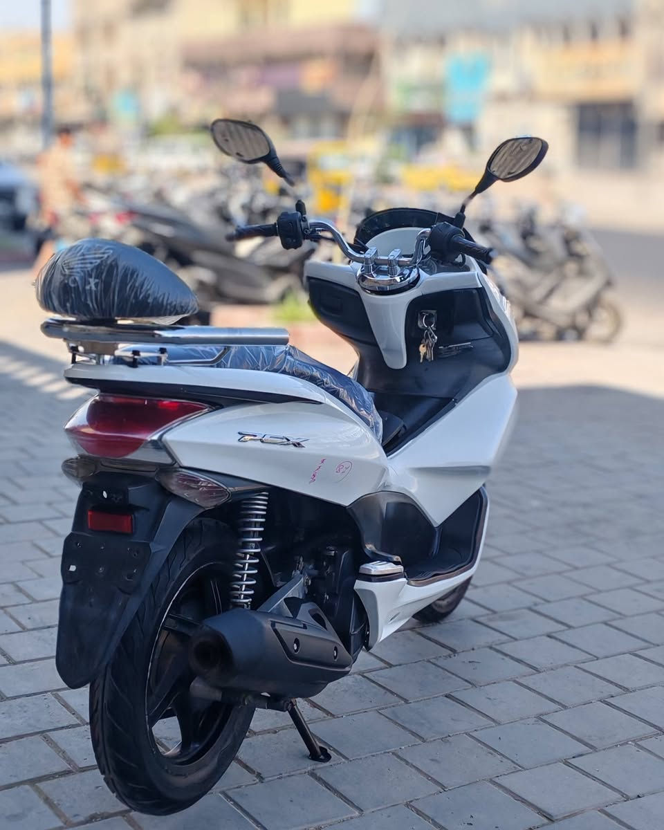 دراجة pcx جيل الأول للبيع
دراجة خير من الله كلة شغال
عنوان مدينة الصدر للاستفسار الاتصال ع رقم (***********).. ✋
