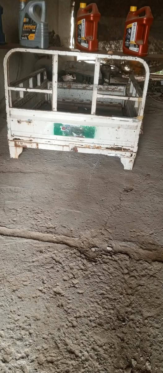 سلام عليكم بدي للبيع فقط ماه بيه اي اخياس كاعيه حلوه مكان كرمت بني سعيد السعر 75 ماه مواجد عل فيس مستعجل عليه ***********
