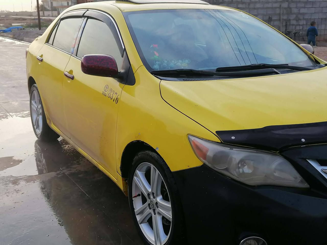 كورلا 10 بيها لغد السعر100 وبيها مجال للطيبين الاستفسار على_رقم_***********
