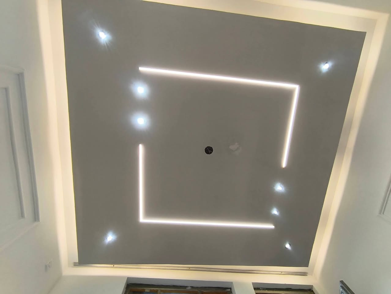 نقدم لكم أعمالنا
في
تكريت
نعمل جميع التصاميم
عليكم الاختيار وعلينا التنفيذ
***********و***********
