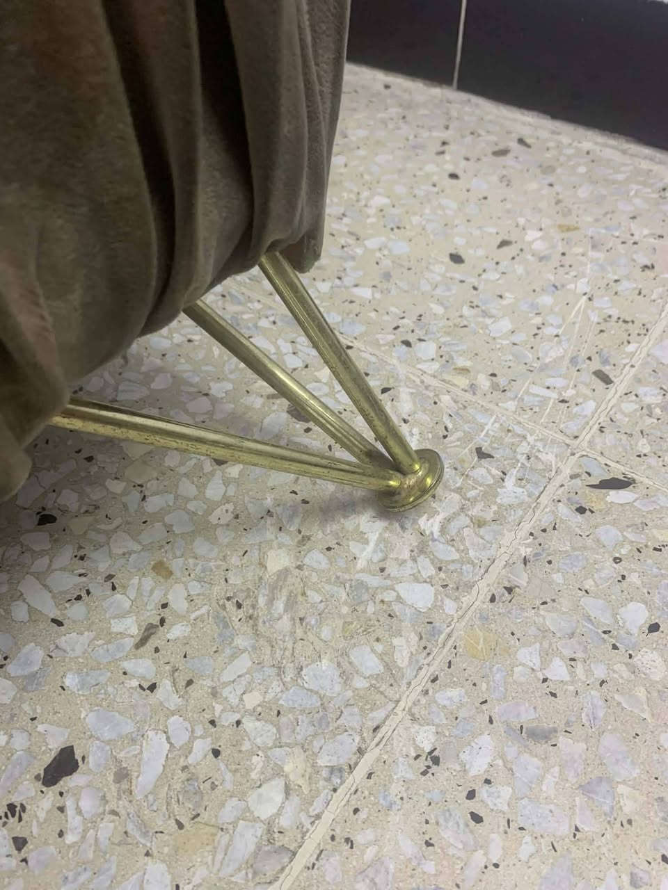 تخم ٨مقاعد نظيف بس الرجل تحتاج تثبيت ٣٠٠
بغداد الاسكان


**إذا كنت صاحب هذا الإعلان وتريد حذفه لأي سبب، رجاءا أرسل رسالة إلى الدعم الفني**