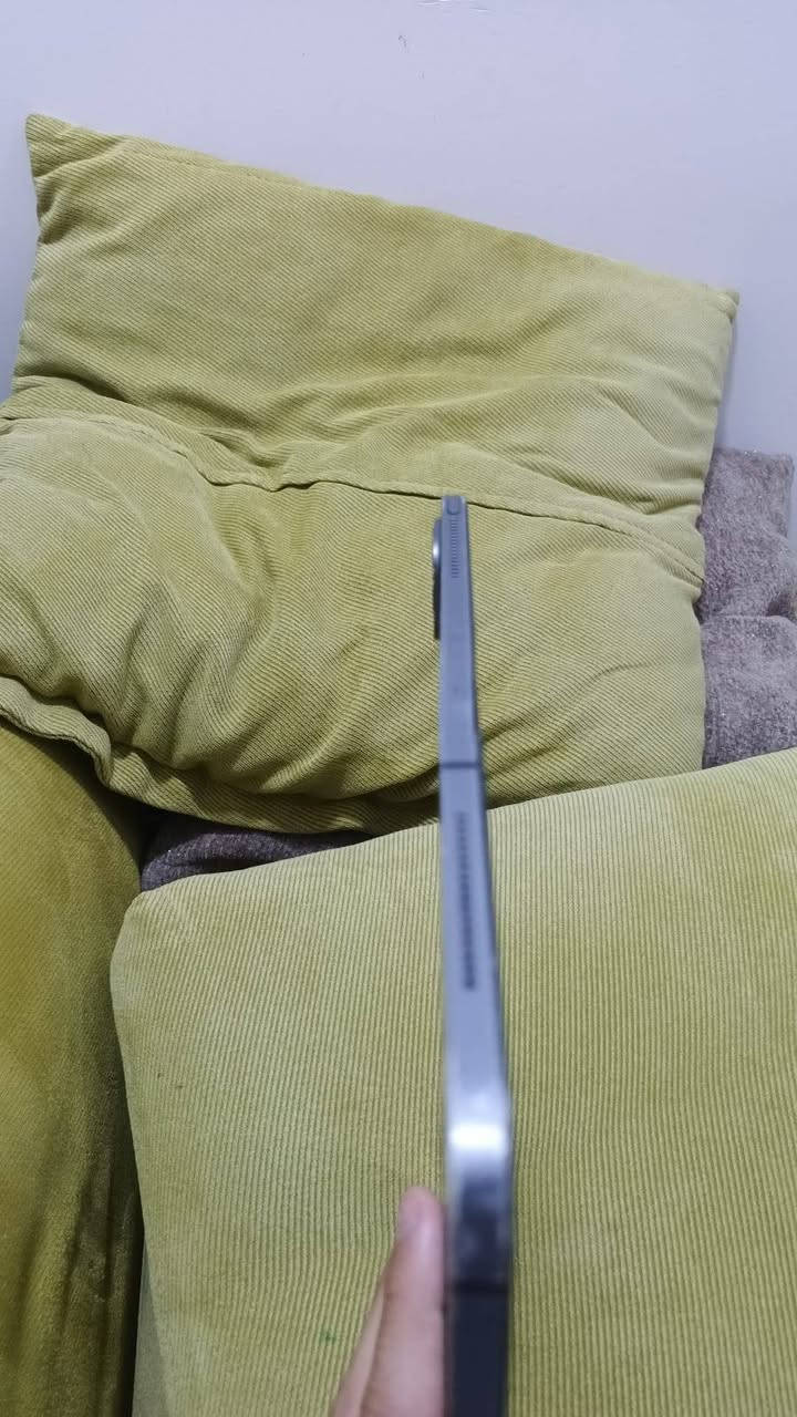 ايباد 12 برو نضيف جدا بيع او مراوس حسب القناعه ***********
