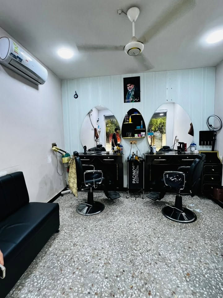 السلام عليكم
محل حلاقة للبيع موقعة نهاية شارع ٦٠ خلف جم باور هاوس تفاصيل اكثر مراسلة الرقم ***********
