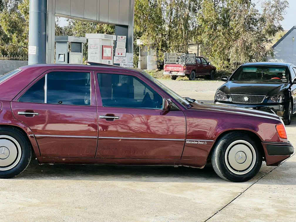 ماسڵیس مۆدیل 1993 گێڕو مەکینە بەشەرت لەسەر شەریکە ماوە دەعامی بۆ دەعامی بەشەرت ئاڕم پلاستیک گشت گیانی بەشەرتە مەکینە بیلاد کابرێتە کرایتە غاز شوێن کۆیە 55  گەڵا مامەڵە *********** سەیارەکە هیمن نیە تەلەفۆن بۆ ساحێبی بکەن السليمانية, العراق
