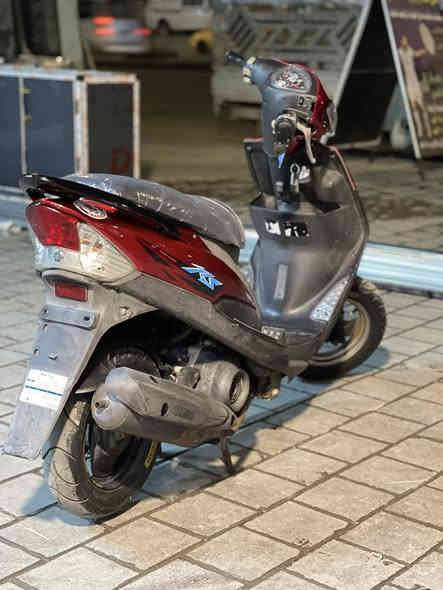 سلام عليكم 🫡 
دراجه ماكس عدله 
سرعه 120.  للبيع 
دراجه شلعه معدل كهربائيات كلهه شغاله 
اي نقص مابيهه 
جيب فيتر وتعال افحص 
دراجه مكينه بلاديه 
لون مميز ❤️
دراجه خير من الله 
العنوان بغداد مدينة الصدر قرب مطعم ليمونه 
الاستفسار الاتصال على الرقم 
***********
