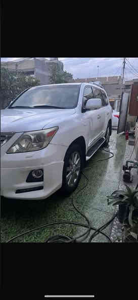 1:لكزز موديل 2011رقما”بغداد  سنويه مجدده
سياره بريم 

2:مكينه 5700ع وضع شركه 
 
3:تبريد 3قطع 
4:سبعه راكب 
5:جنطه كهرباء
5:جميع الكشنات كهرباء 
6:عتب ضوئيه 
7:اناره ارضيه حساسات امامي وخلفي 
8:جوبلسات شغاله 
9:مرايه قلبه عند الرجوع 
10:كشنات تدفئه تبريد 
 
11:كامرات عدد 3
12:فتحه 
بالسقف DVDمع الكانترول 
رادار 
13:لايت زنون أصلي 
14:كشنات جلد 
15:كشن السايق خزن ميموري
16:داخل صاج 
16:ستيرن كهرباء 
17:زراقه لايت 
18:إشعار ترحيب 
19:جكات  
20: ثلاجه 

21:تخم تايرات جدد ياباني الأصلي 
22:حداديه خلفيه اماميه جديده 
ملاحظه 
السيارة كلش نظيفه وجاهزه من كل النواحي كفاله عامه
وأحلى من الصور بهواي سياره مال جناي برغي ماعايزه 
 مكينه وكير وحداديه جدد تبريد ثلج  تخم تاير كهربائيات كله شغاله سياره جديده 

مكانها بغداد /للإستفسار 
السعر:(350$)
 
***********  بي واتساب
