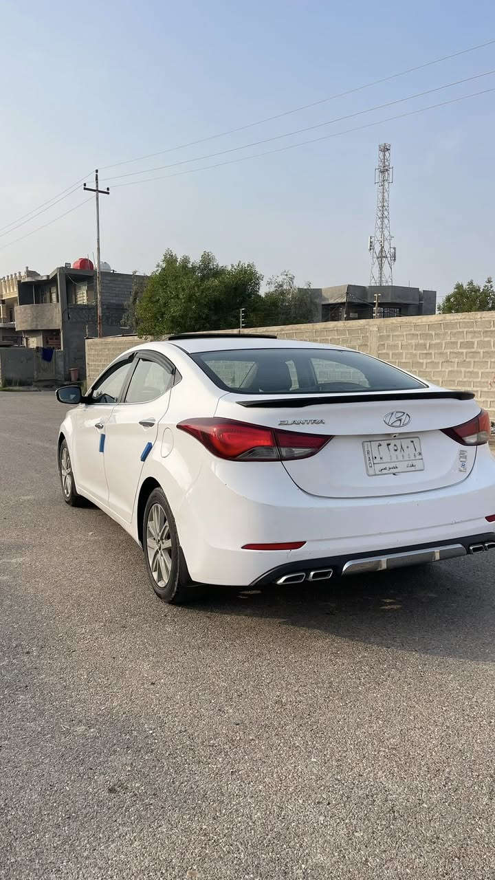 النتره 2015 خليجي فول
محرك 1600
السونار موجود بالصور صارهاا سنتين عندي
السعر 128
المكان المحموديه

   *********** بي واتساب
