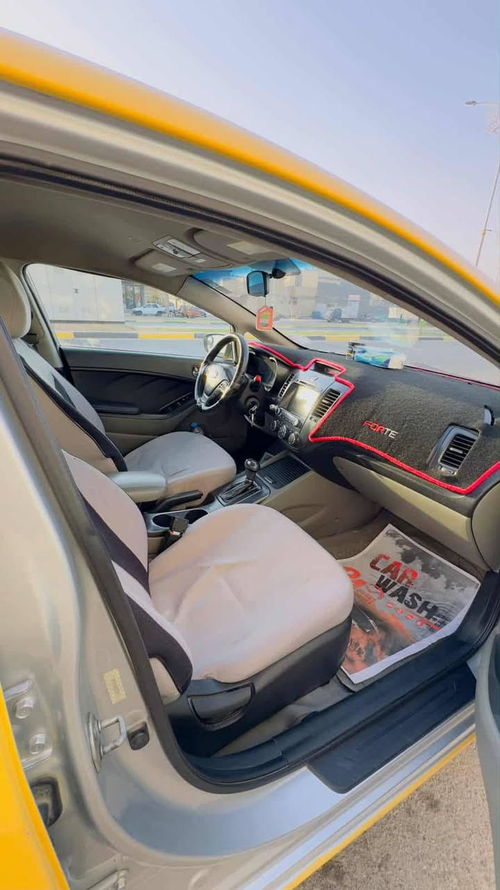 السلام عليكم 
#ملاحظه// سونار بالمنشور 
#فورتي 14
شاشه كبيره 
كامره خلفيه 
محرك كير مكفول 
محرك 1800
تخم تأير 
حداديه جديده 
تحكم ستيرن
تبريد ❄️
#رقم بغداد دولي 
#السعر105وبي مجال 
#رقم الهاتف ***********
#مكان كربلاء حي المعلمين
