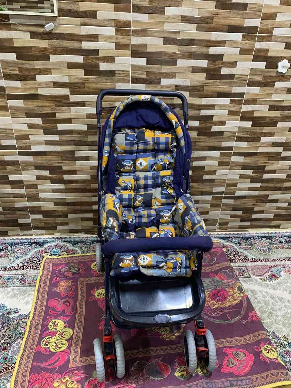 ، بجوک ئەکرێتەوە بۆناوسەیارە، کورسیەکەی پاڵ ئەخرێ بۆخەوتن ، دەسکەکەی یەتەپێشەوەڕوت لەمناڵەکەت  بێت ،،
ژێری پێویە بۆشت هەڵگرتن
زۆر تۆکمەیە و زۆر مەزبوتە  
سعریشی زۆر گونجاوە قفڵی  30  هەزارە بێ معامەلە
هەرکەس ویستی مەسج بکا گەیاندن هەیە


**إذا كنت صاحب هذا الإعلان وتريد حذفه لأي سبب، رجاءا أرسل رسالة إلى الدعم الفني**