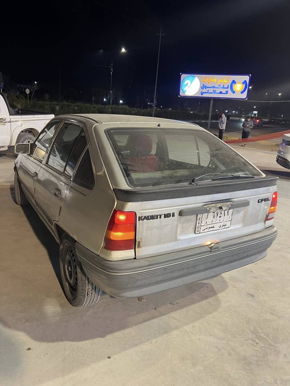 كاديت حجم 16 كير أوتوماتيك كابون بيها رقم الماني 
وكاله من الوكيل تحويل من الشرعي 
صبغ دوائر فقط كهربائيات كلها شغاله 
سيارا وضع شركه بلادي السعر 28 ومجال
***********

