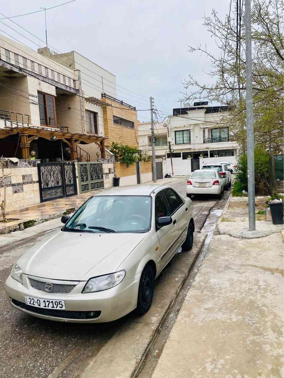 مازدا 323مۆدیل2004 رەنگی بێجی تەکسیە بۆتە خسوسی سەیارەکە تەواو جایز کراوە غازی فول تورکی و بەنزینە لێدرانی هەیە بەلام سەیارەکە لە ناوەوە هەمووم جایز کردوە بێ مەسرەفە بە ناوی خۆمە هەزە و سەنوی نوێیە لە هەولێرم نرخیشی 48 وەرەقە و مەجالێکی برایانە

*********** Singapore
