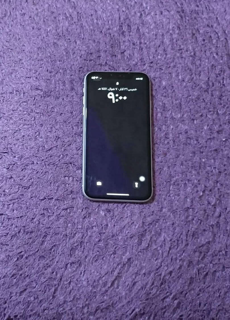 ايفون 11 عادي
ذاكرة 128 بطارية 70 
الظهر بس الكزاز مفطر والشاشة بيه خط كسر ما مأثر عالمس الجهاز كلشي بي شغال


**إذا كنت صاحب هذا الإعلان وتريد حذفه لأي سبب، رجاءا أرسل رسالة إلى الدعم الفني**