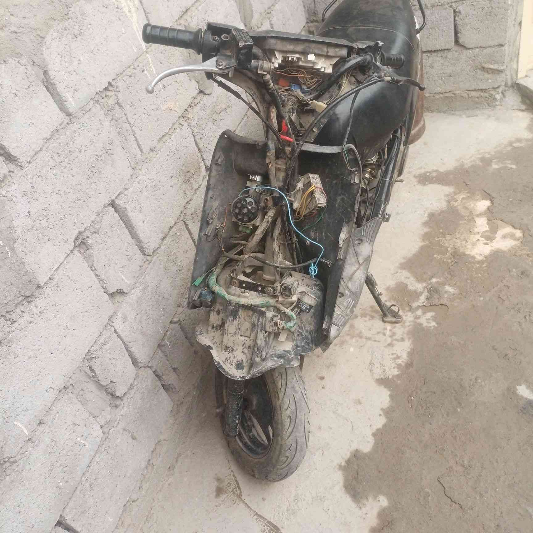 دراجة ادرس زازوكي شغاله يحتاجلها ترتيب ابيع كوم حديد السعر الدراجة 150 وبيها مجال المكان جسر ديالى القديم وعندي مبردة كنفيره شغاله على الفحص سعر المبرة 65 مراسلى الخاص


**إذا كنت صاحب هذا الإعلان وتريد حذفه لأي سبب، رجاءا أرسل رسالة إلى الدعم الفني**