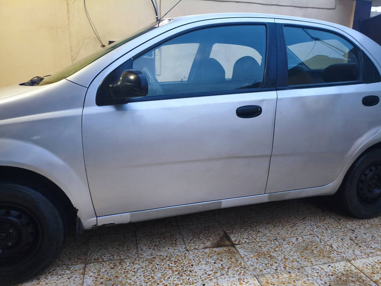 السلام عليكم ورحمة اللّٰه وبركاته 
افيو موديل  2006 
رقم نينوى خصوصي (الماني)
سنوية ل 2029
كوبون بنزين بيها
السيارة بسمي شرط التحويل
قطع الصبغ: الدوائر الخلفية مصلح ومصبوغ و الجاملغ الايسر الخلفي مصبوغ شبر و الجاملغ الايسر الامامي مصبوغ شبر و رصعة في الباب الخلفي الايسر
المحرك 1.6 
السيارة مطلوب بيها 58 ورقة وبيها مجال قليل 
رقم الهاتف: 8155 097 0775
الموقع/ الموصل الايمن


**إذا كنت صاحب هذا الإعلان وتريد حذفه لأي سبب، رجاءا أرسل رسالة إلى الدعم الفني**