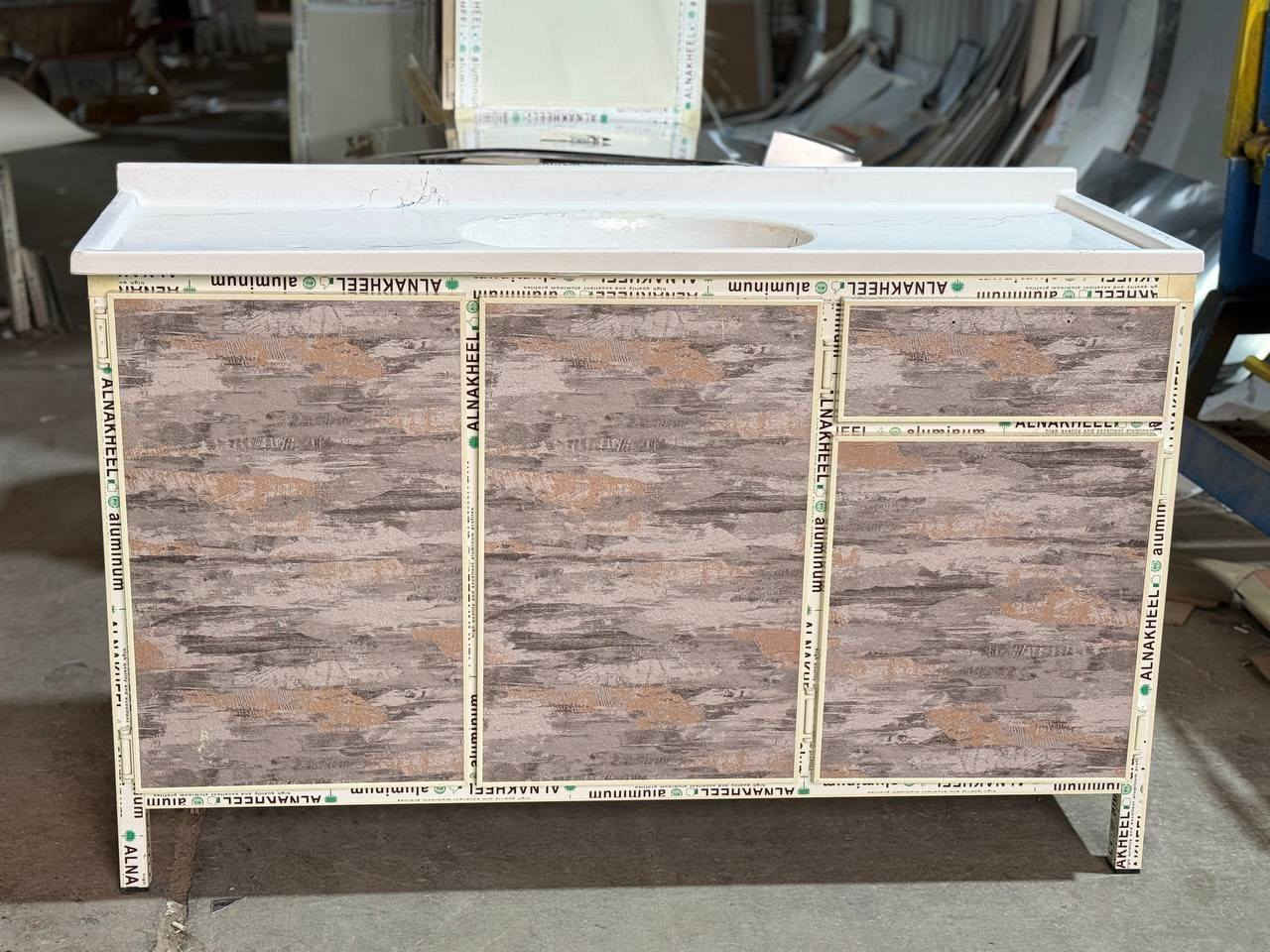 يوجد الدينه سناكي تسكام متر ومتر وعشرين ومتر ونص جمله ومفرد بنسب السعار 
عنوانه بغداد يوجد خدمة توصيل لجميع محافظات العراق  🚚🚛 ملاحضه مفردوجمله بغداد فقط ولمحفضات جمله

مراسلتنه واساب***********
