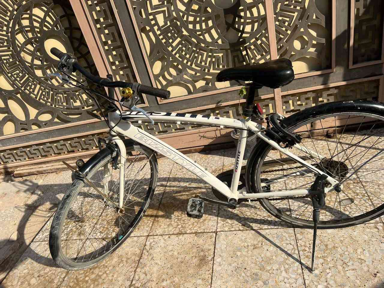 سلام عليكم بايسكل ياباني حجم 29 للببع كلش نضيف كير سبع طكات السعر 150 رقم الهاتف *********** عنوان بغداد الشعب
