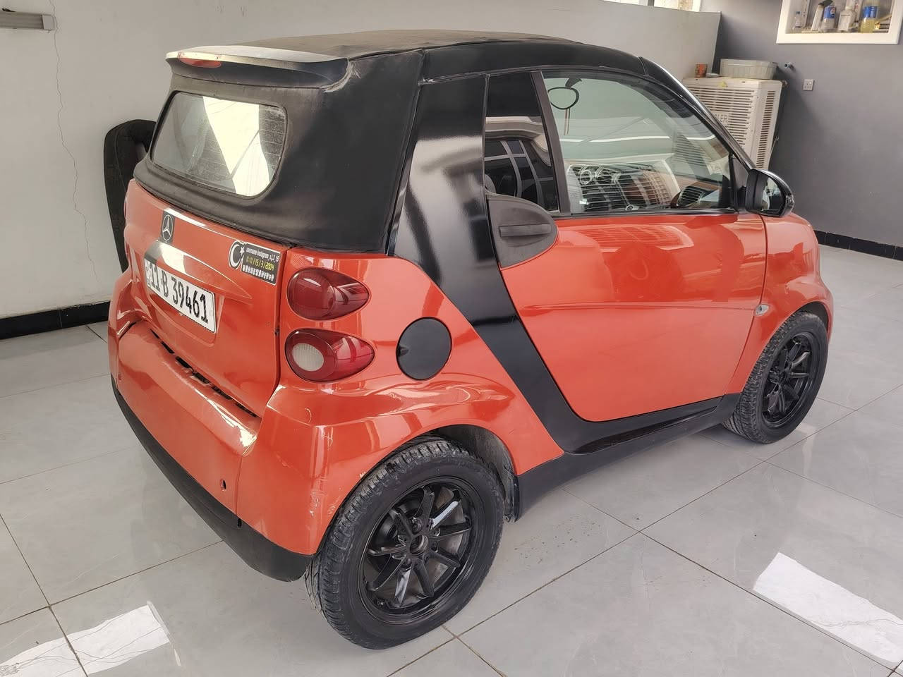 مارسدس سمارت
موديل 2008 
رقم بغداد انكليزي شرط التحويل  
مكينه 3 سلندر. مكفوله 
كير اوتوماتيك مكفول 
تخم تاير جديد 
تبريد ثلج 
صدر امامي وخلفي مضبوطات 
بدون ضرر 
غرفتها حلوه. 

________________________________________

السعر. 42.    نقد فقط بدون قسط. 

مراوس حسب القناعه    

العنوان سامراء  

رقمي. ***********

اخواني. رجاءا.  الميشتري ليعلق  وليتصل.   

شراي.  اتصل  وتدلل.  ارضيك بسعرها.
