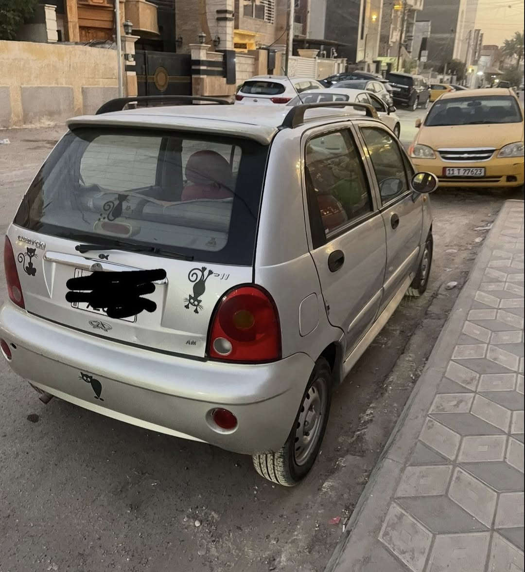 السلام وعليكم كيو كيو للبيع موديل 10 سياره نظيفه بلاديه ماشيه 70 رايديها ب28 وبيها مجال بسيط مكاني بغداد


**إذا كنت صاحب هذا الإعلان وتريد حذفه لأي سبب، رجاءا أرسل رسالة إلى الدعم الفني**