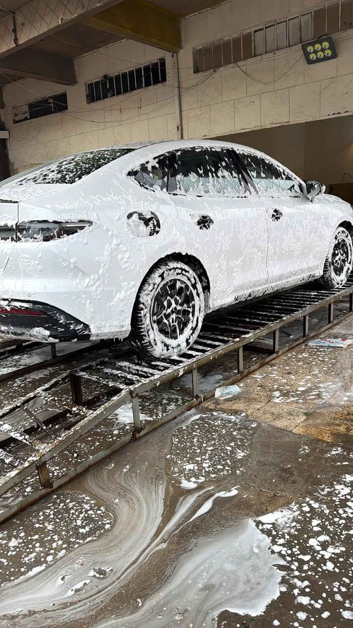 عندي سيل فايف ماشيه 4الاف مكفوله بس شخطه بسيطه بيهة كامل ملحقاتهة والشاحنه مسويلهة بورد كامل وجوزاتهة بس تخلي الأيرث السياره لون ابيض رقم بغداد تحويل ثاني يوم سعرهة 18600
اضافات يدات ومري وشفقه ومثلثات مال مرايه وسبايدر

البياع ***********
***********واتساب
