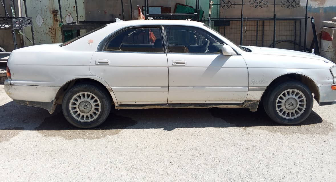 السلام عليكم ورحمة الله 
بطه مديل 93 متصل رقم بغداد تحويل ثاني يوم سياره بيهه كصه قماره   مكينه وكير شرط حاويه 
ترايك وين ماتريد /سعر 32 بيهه مجال حك الجيه سياره حلوه كلش
ذي قلر قلعه سكر
***********
