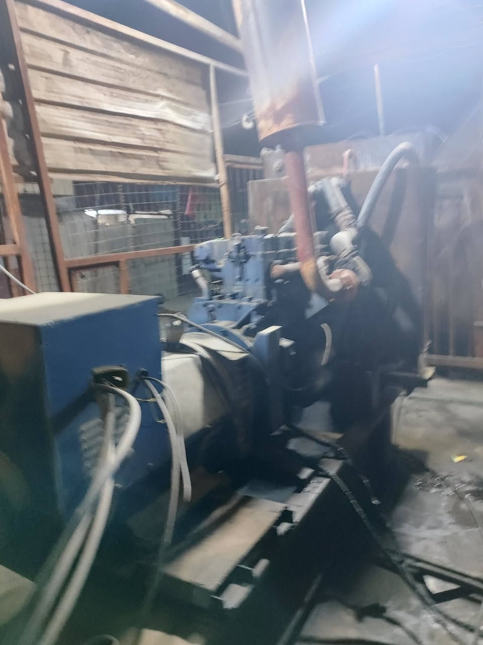 موقع للبيع بغداد جكوك حمل 500قابل الزياده حصه300 مكاين كمنزو اشتاير موبايل ***********  السعر 260
